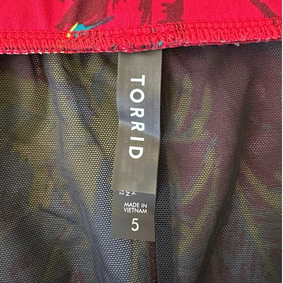 Torrid Tropical Red Green Swim Shorts Bottoms Size 5 - Picture 3 of 3